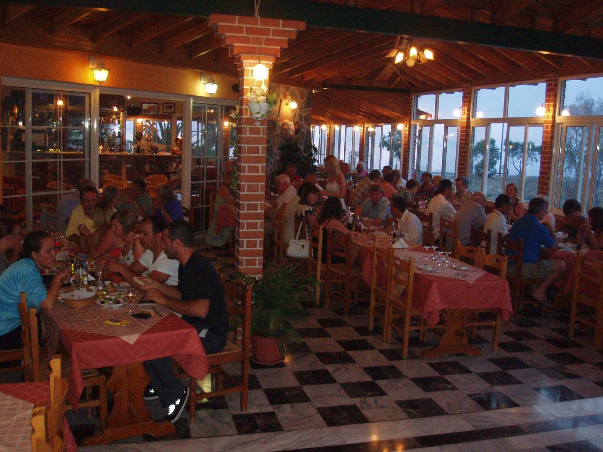 Anaxos Hotel ภายนอก รูปภาพ